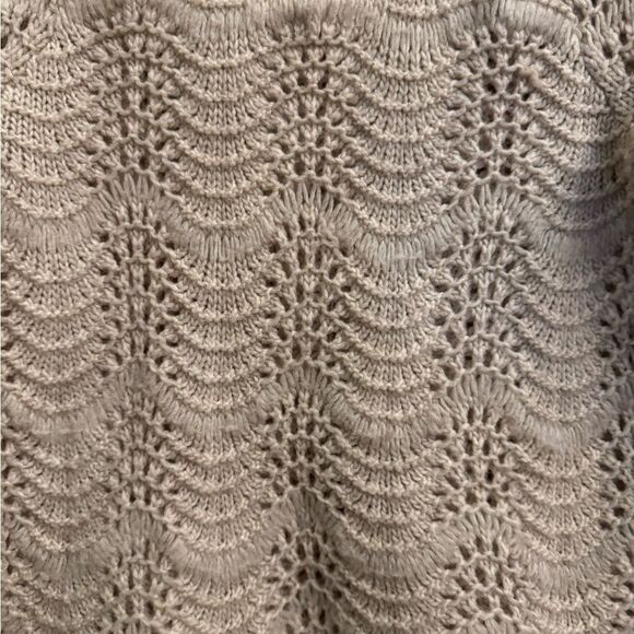 American Eagle Size XSmall Scalloped Wool Blend Knit Sweater - Picture 5 of 11